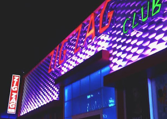 Zig Zag Lounge