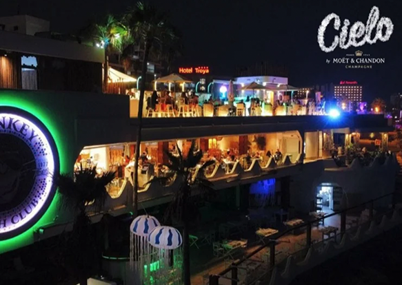 Cielo Sky Bar
